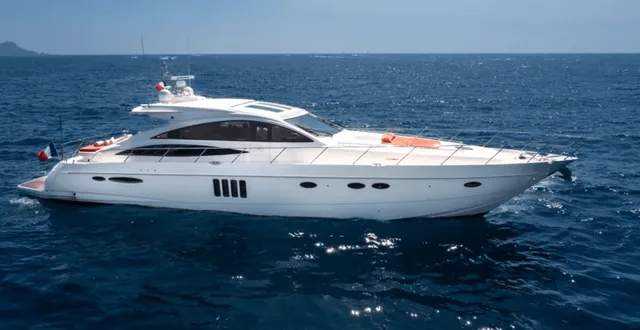 Princess V70, location yacht Cannes