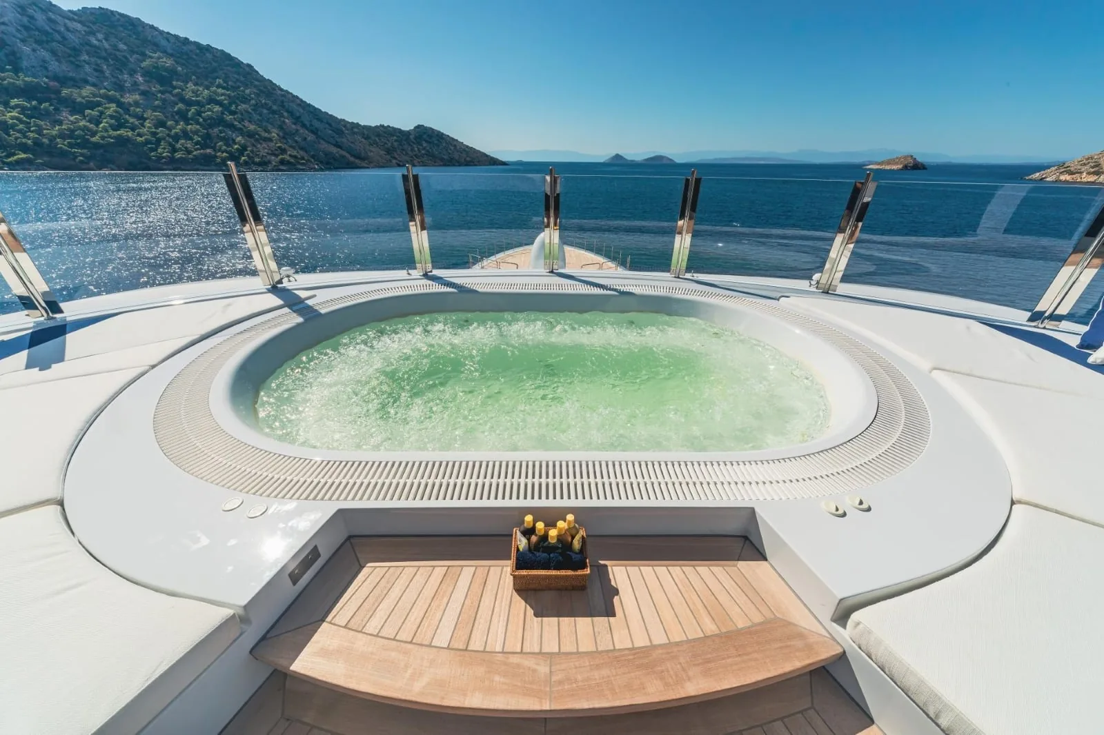 PROJECT X - photo 16 yacht charter Cannes