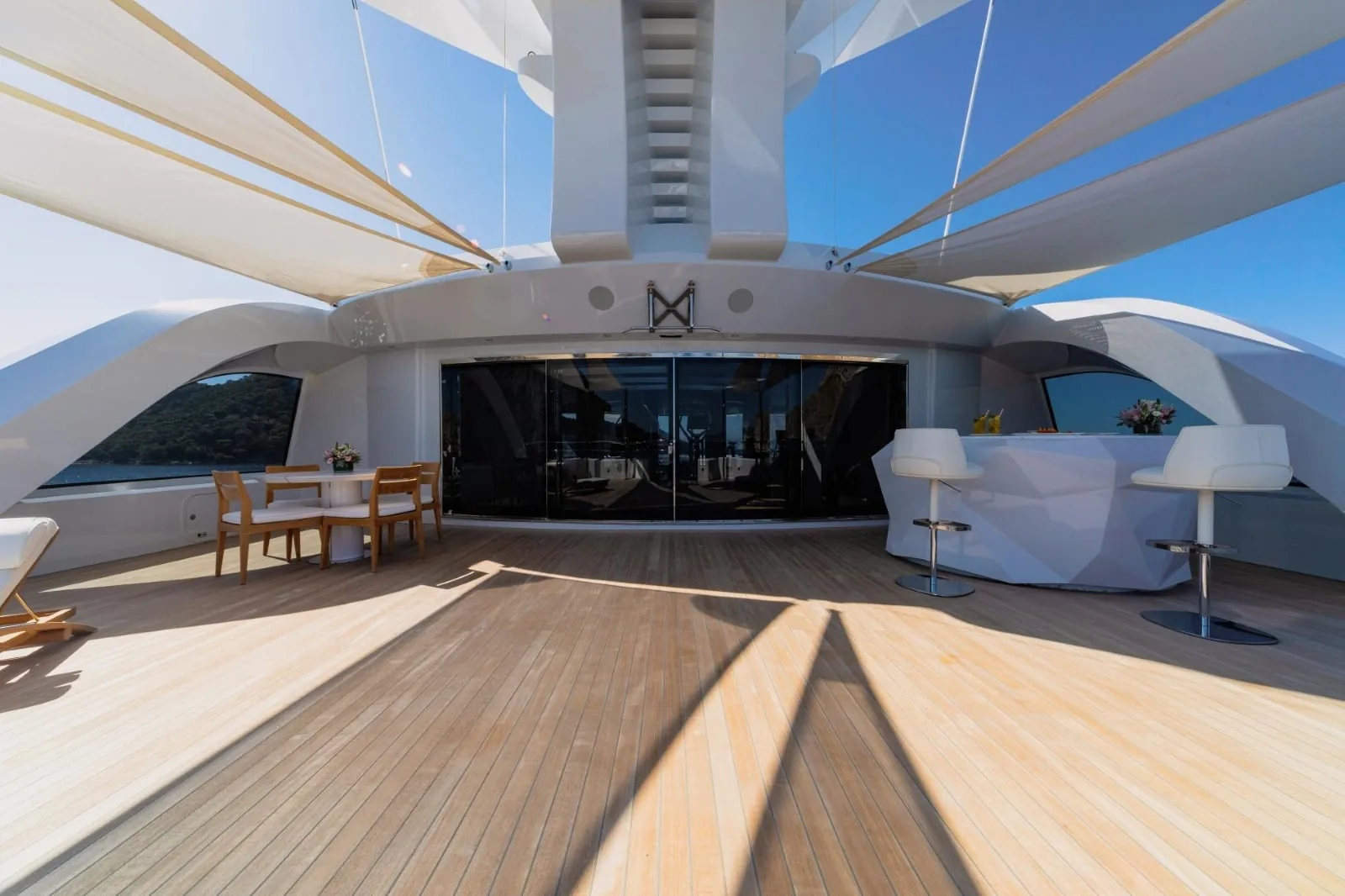 PROJECT X - photo 19 yacht charter Cannes