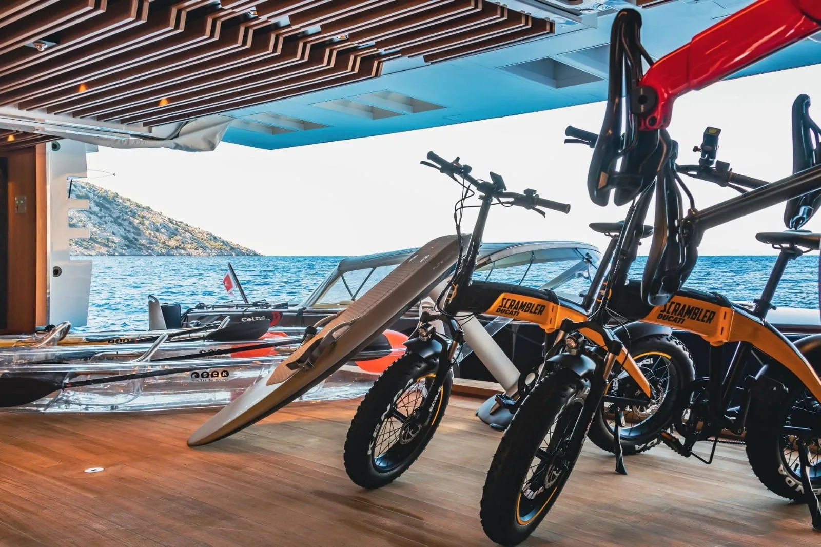 PROJECT X - photo 24 yacht charter Cannes