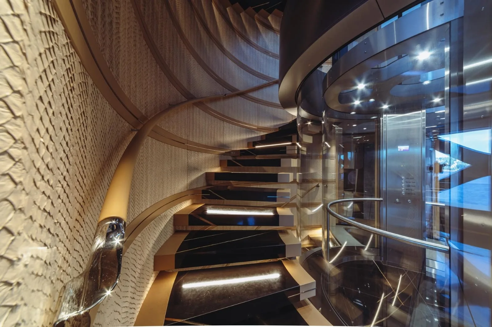 PROJECT X - photo 35 yacht charter Cannes
