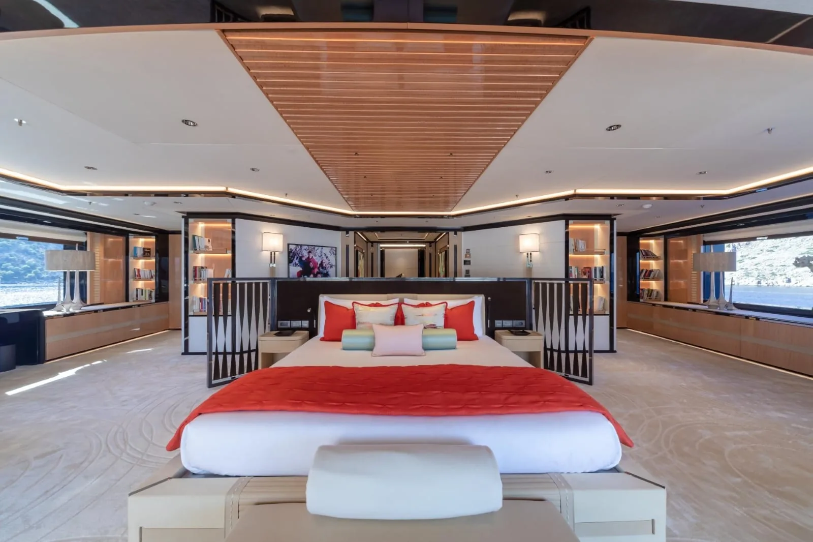 PROJECT X - photo 37 yacht charter Cannes