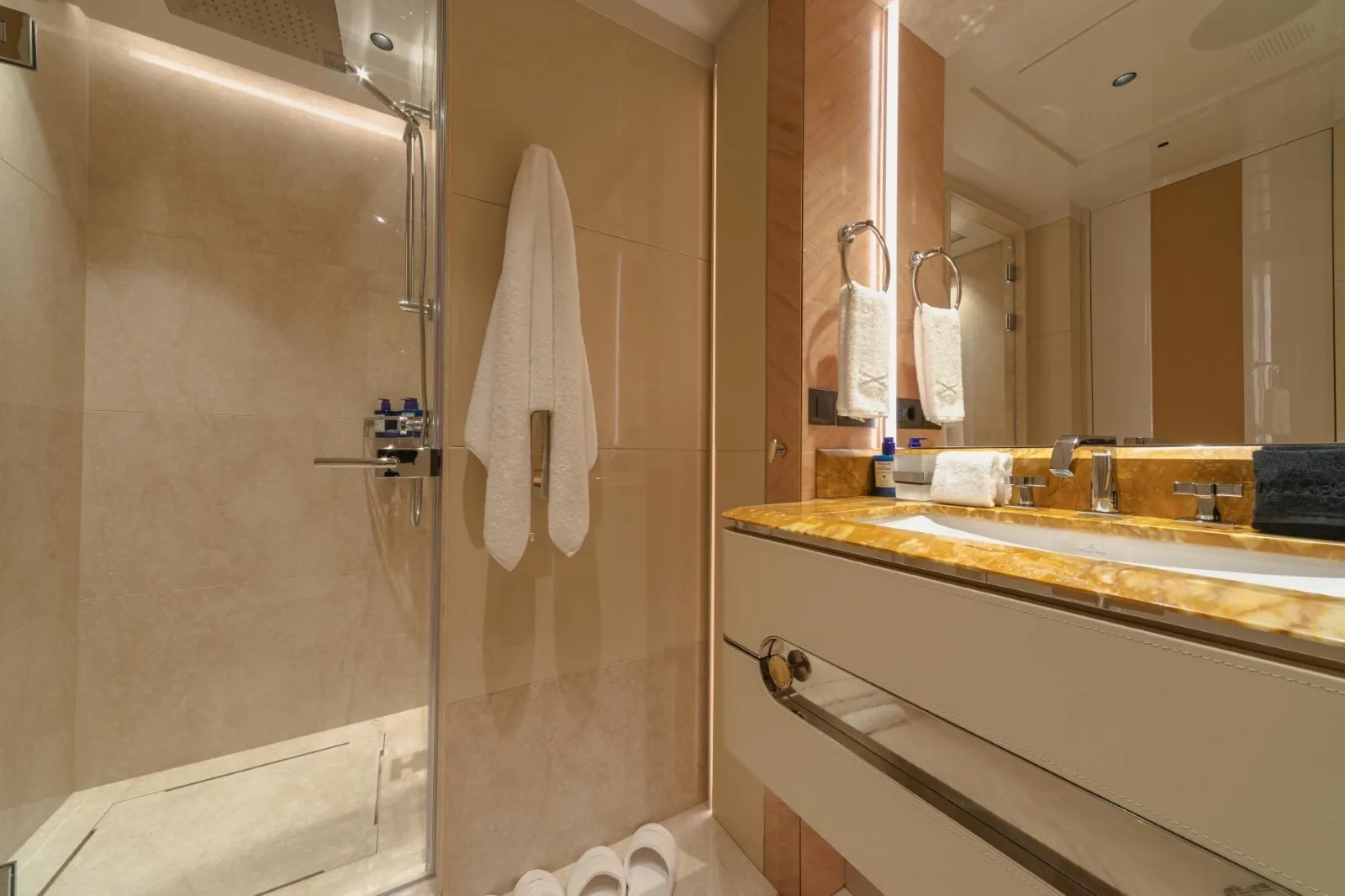 PROJECT X - photo 54 yacht charter Cannes