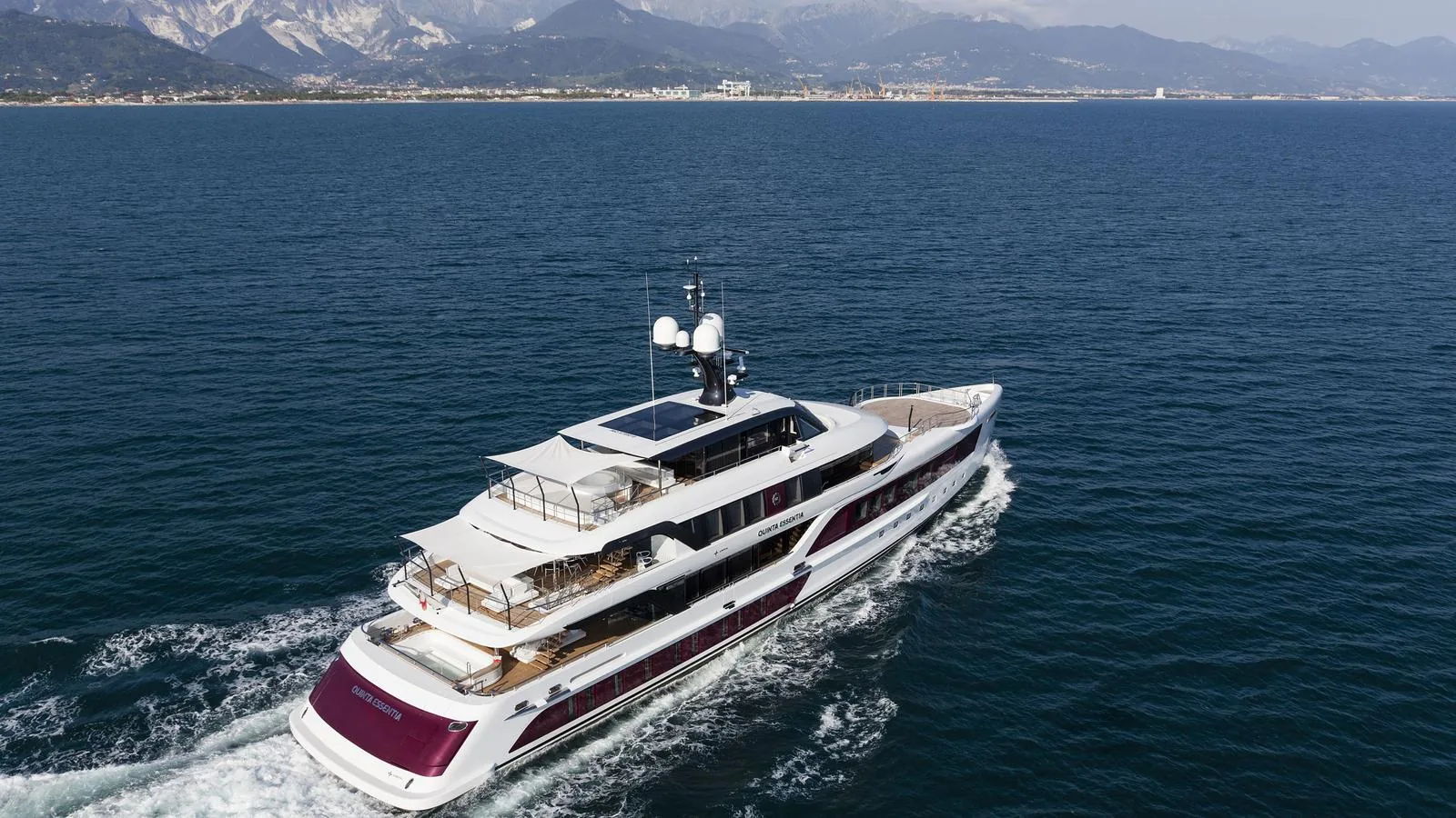 QUINTA ESSENTIA - photo 3 yacht charter Cannes