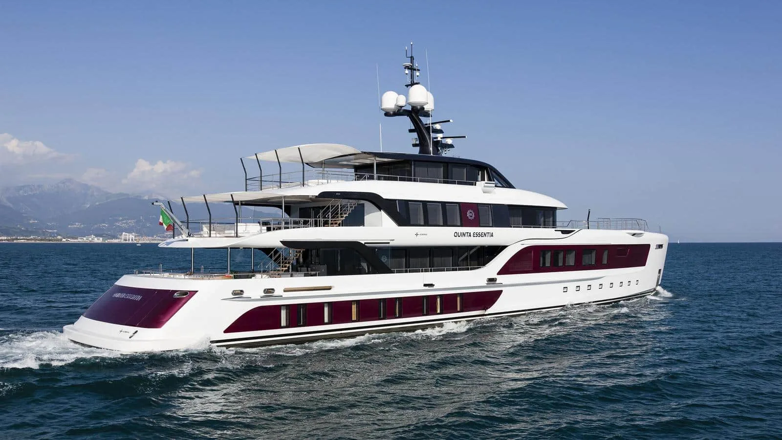 QUINTA ESSENTIA - photo 7 yacht charter Cannes