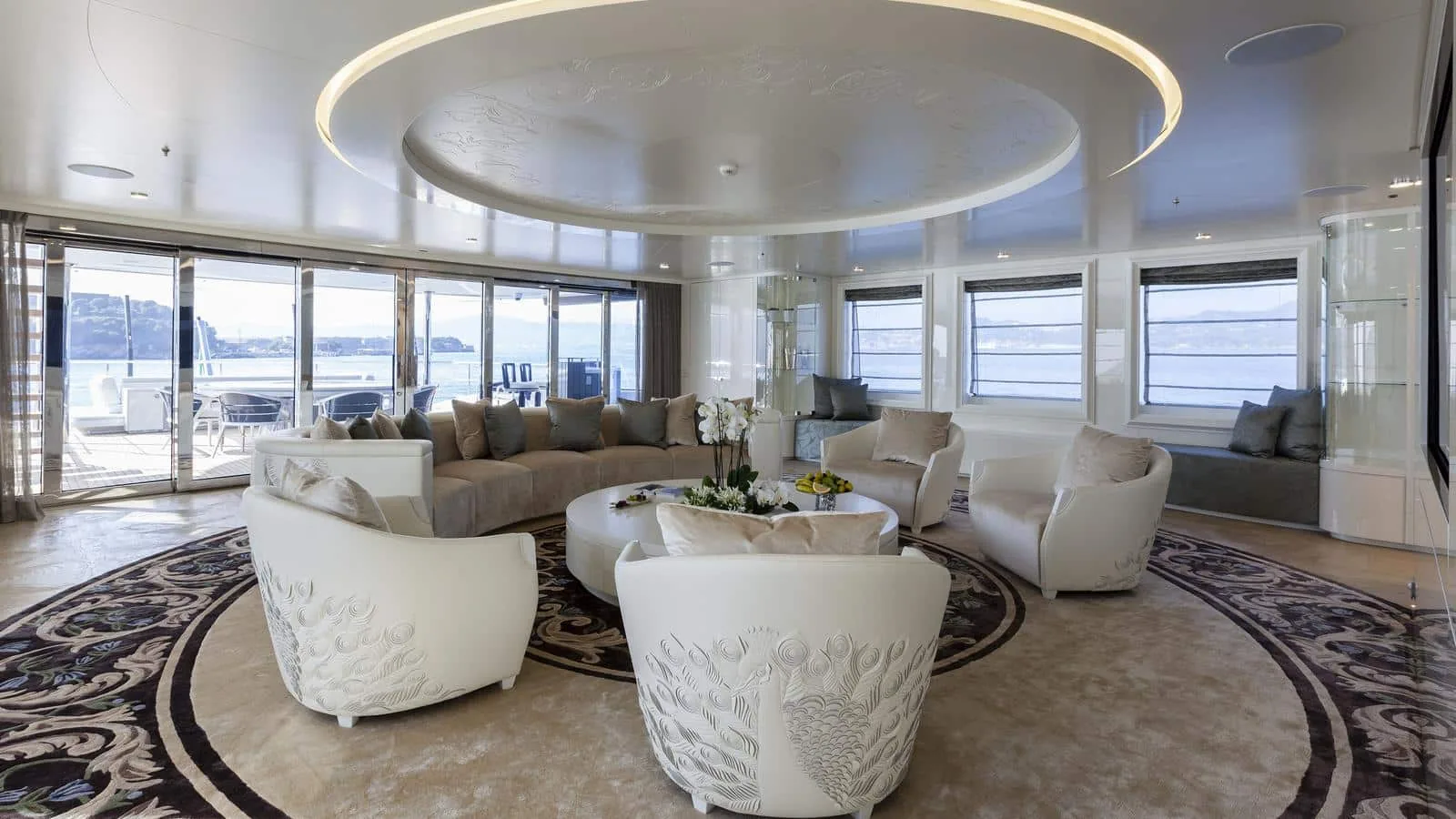 QUINTA ESSENTIA - photo 13 yacht charter Cannes