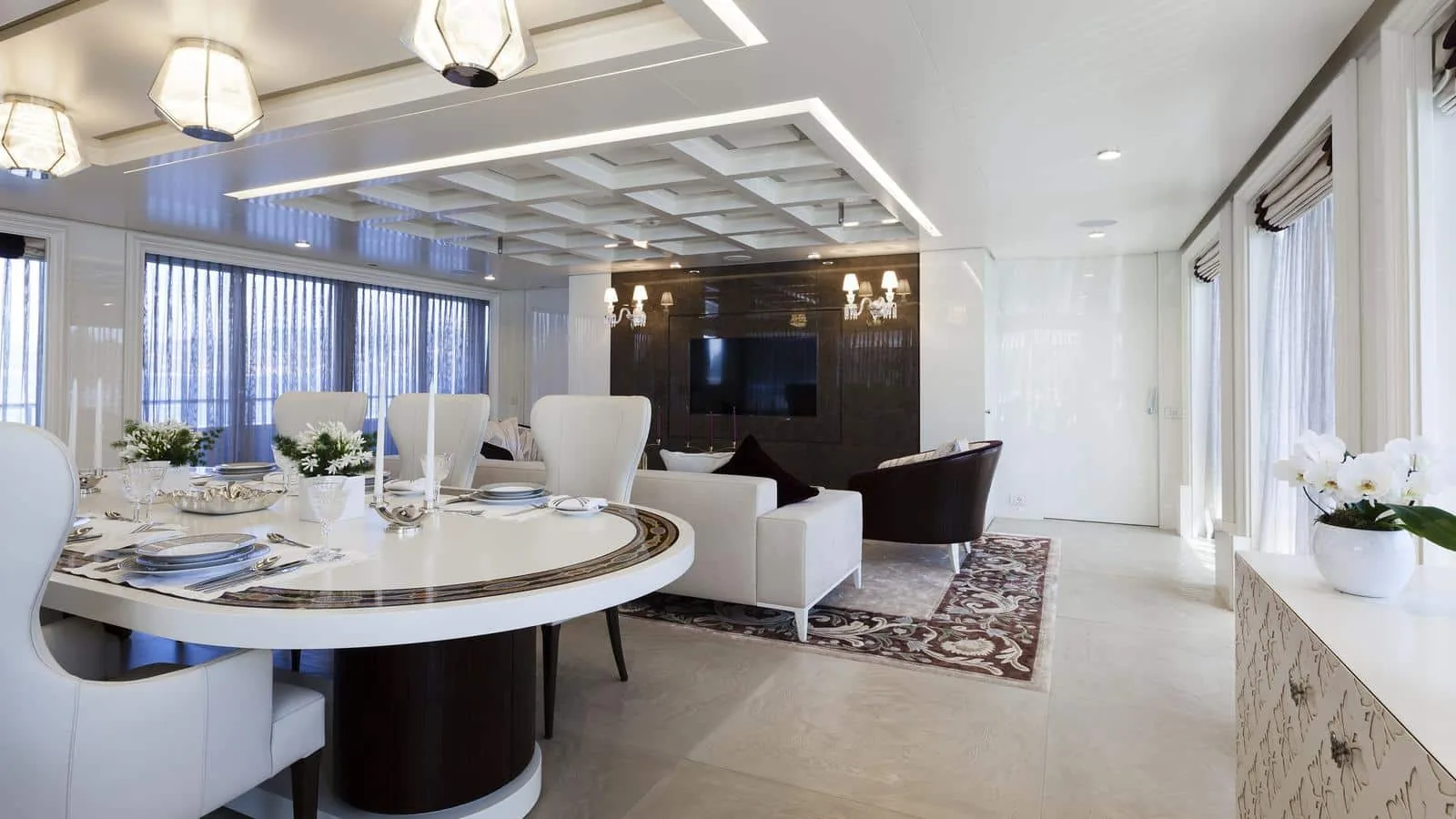 QUINTA ESSENTIA - photo 14 yacht charter Cannes