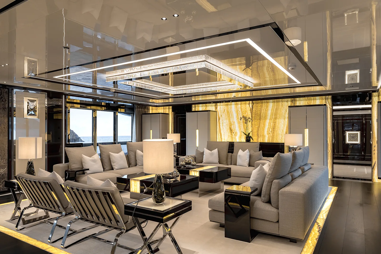 RESILIENCE - photo 23 yacht charter Cannes