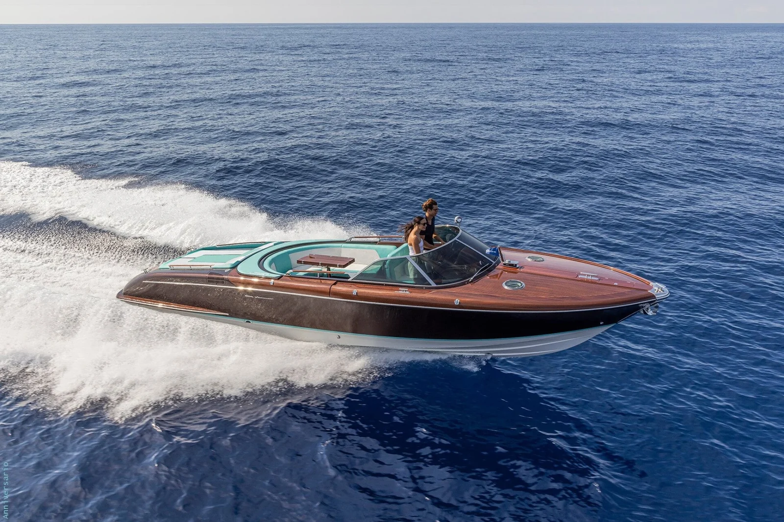 Riva 33 Aquariva Super, photo 4 location yacht Cannes