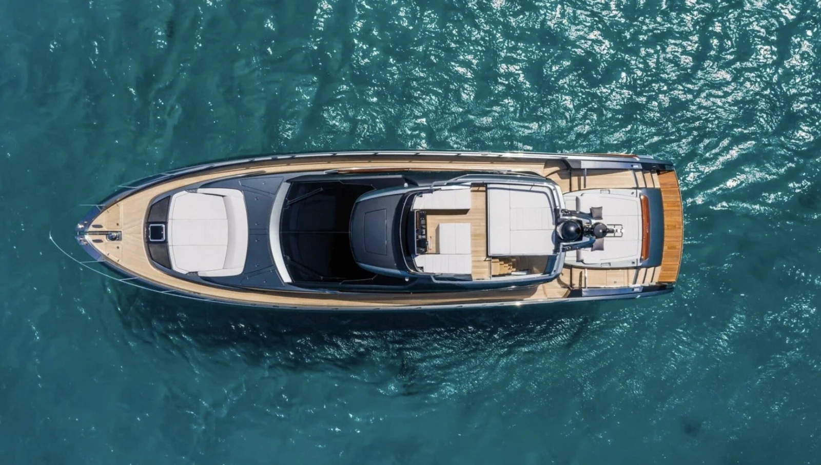 Riva 66 Ribelle, photo 3 location yacht Cannes