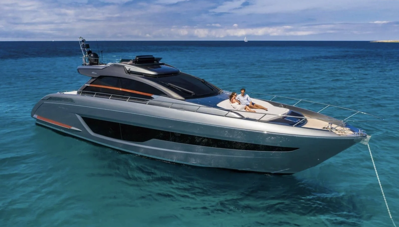 Riva 66 Ribelle, photo 6 location yacht Cannes