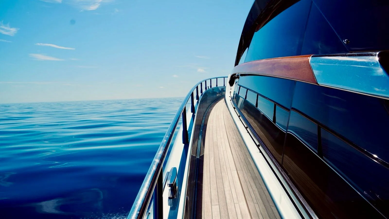 Riva 66 Ribelle, photo 8 location yacht Cannes