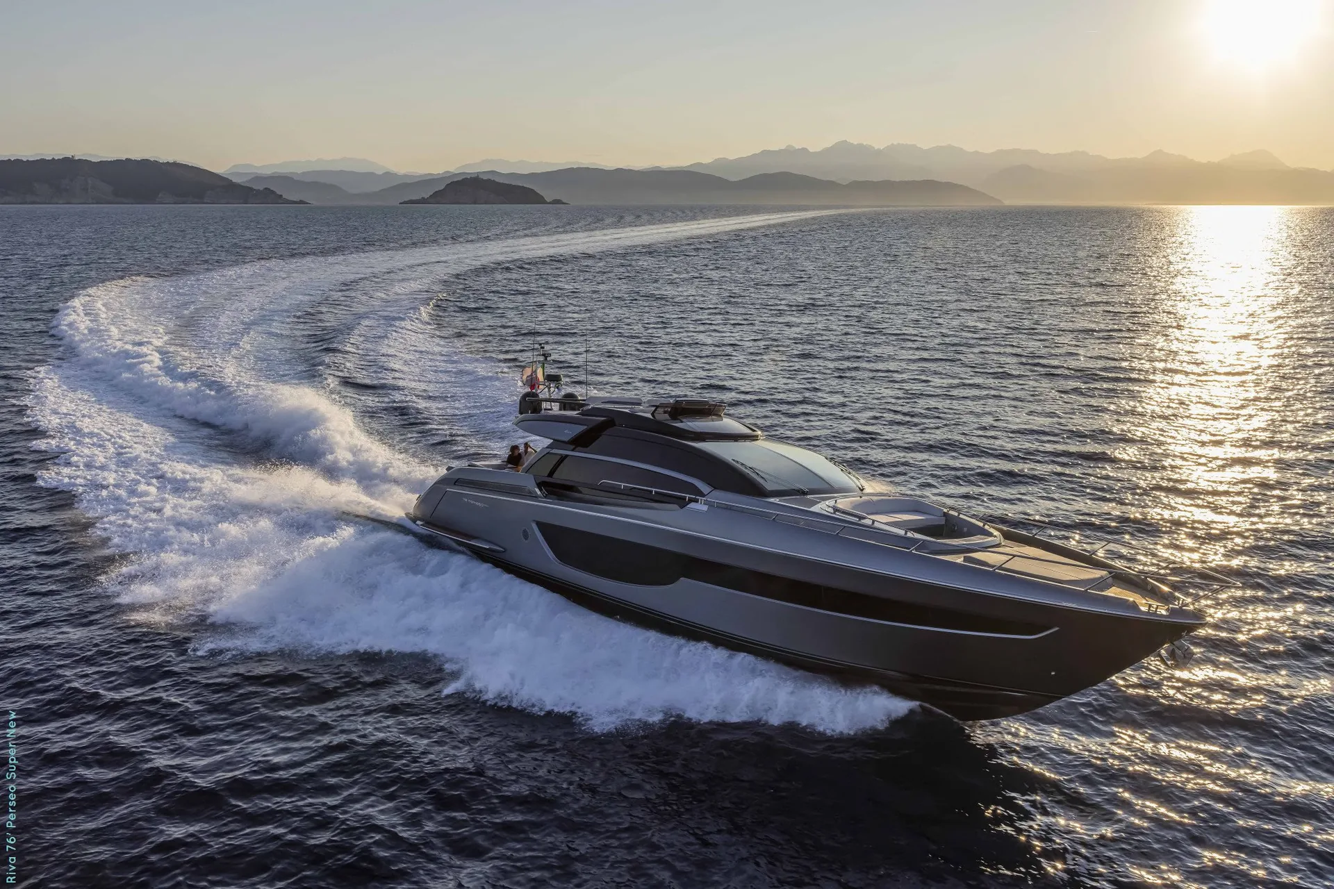 Riva 76 — photo 4 location yacht Cannes