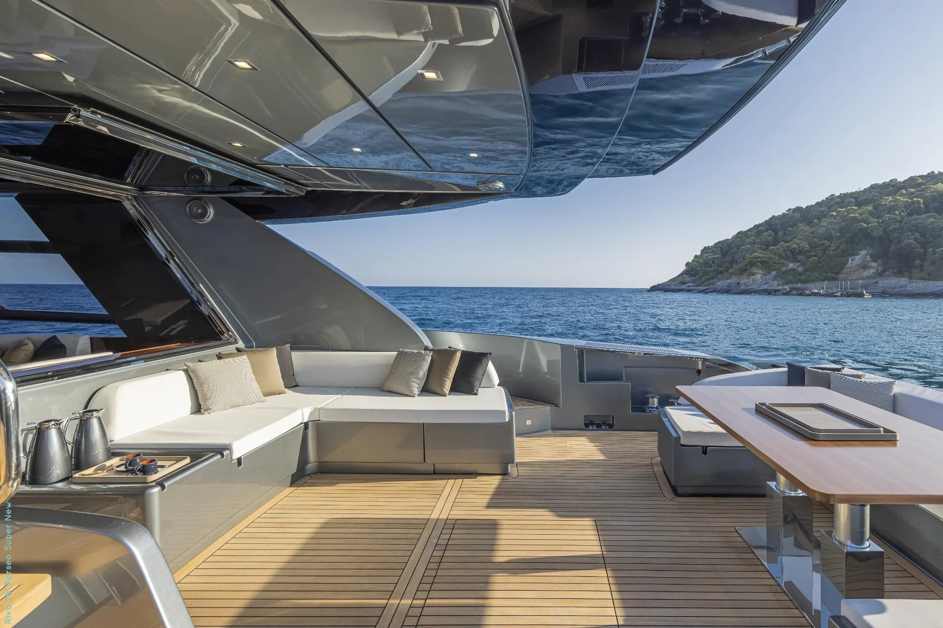 Riva 76 — photo 7 location yacht Cannes