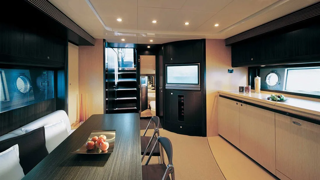 RIVA VERTIGO 63 - photo 4 yacht charter Cannes