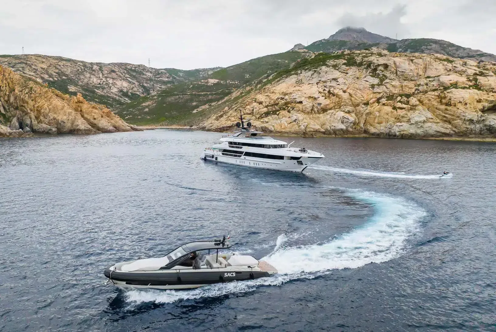 RMF - photo 4 yacht charter Cannes