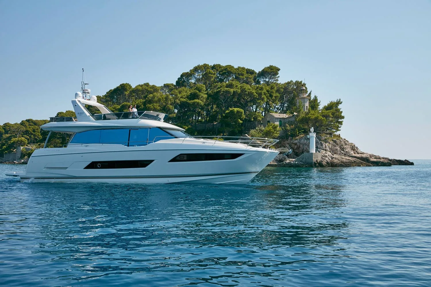 ROMY ONE - photo 5 yacht charter Cannes