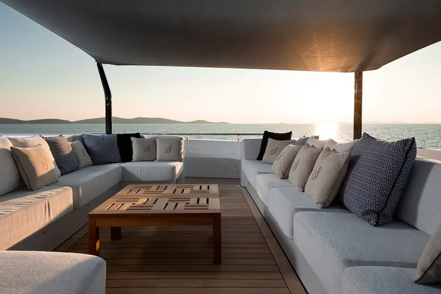SAMURAI - photo 13 yacht charter Cannes
