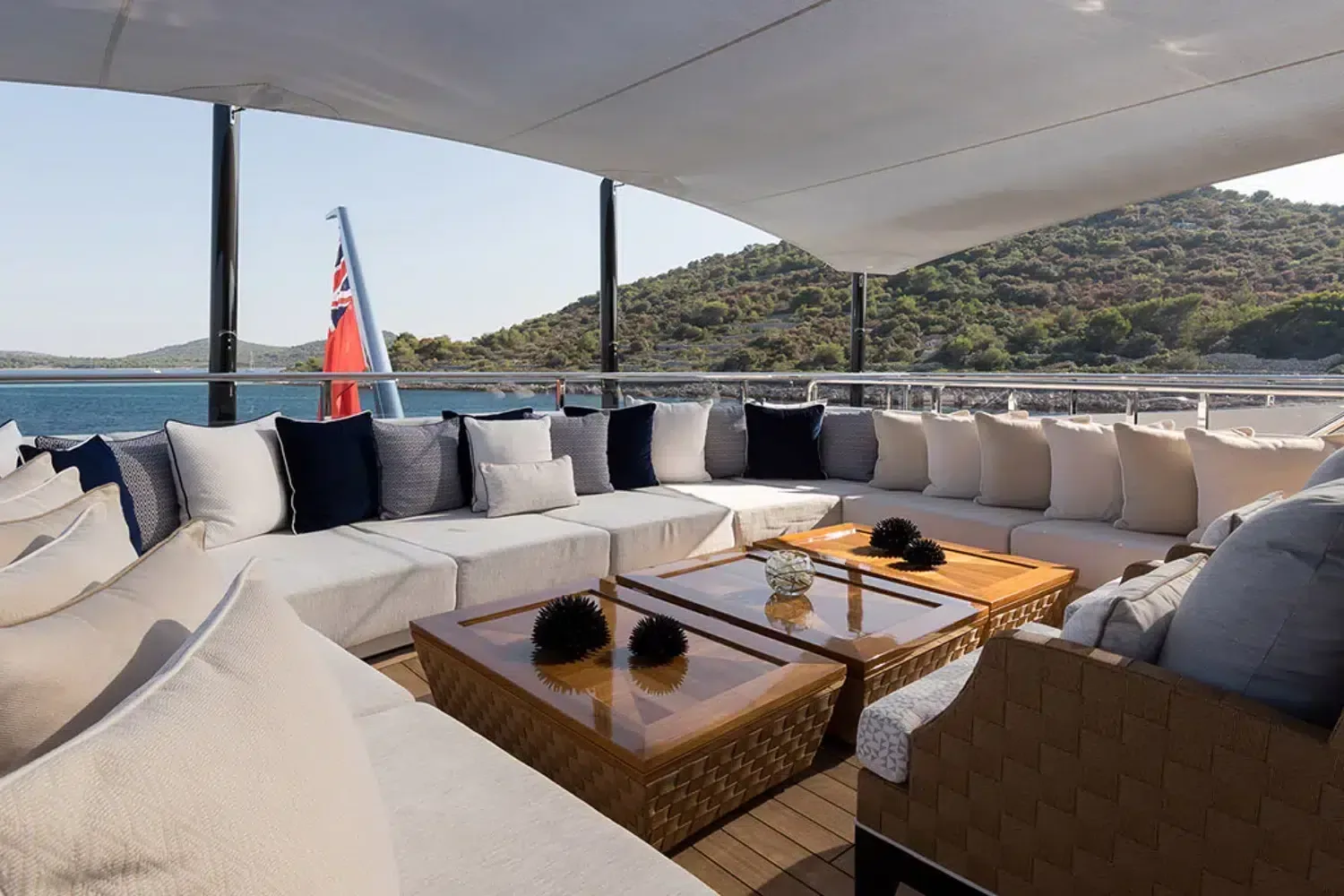 SAMURAI - photo 14 yacht charter Cannes