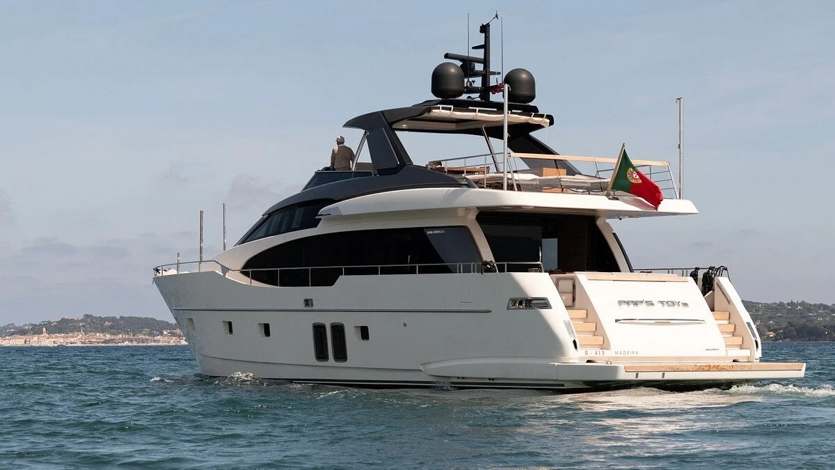 Sanlorenzo SL78, photo 1 location yacht Cannes