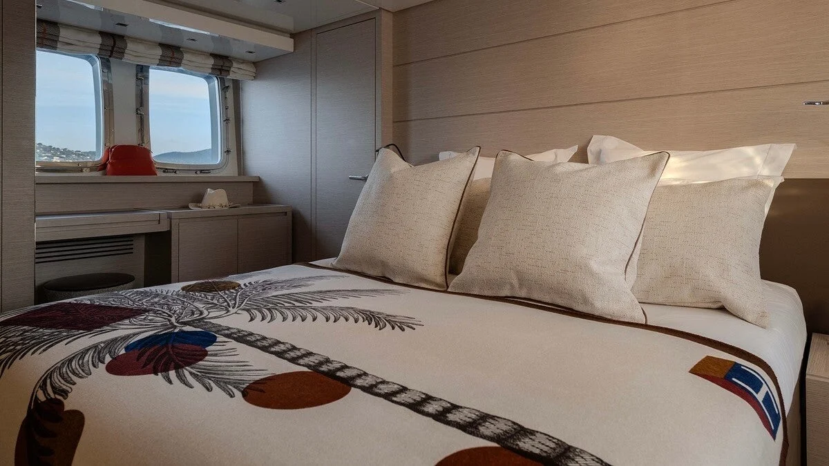 Sanlorenzo SL78, photo 10 location yacht Cannes