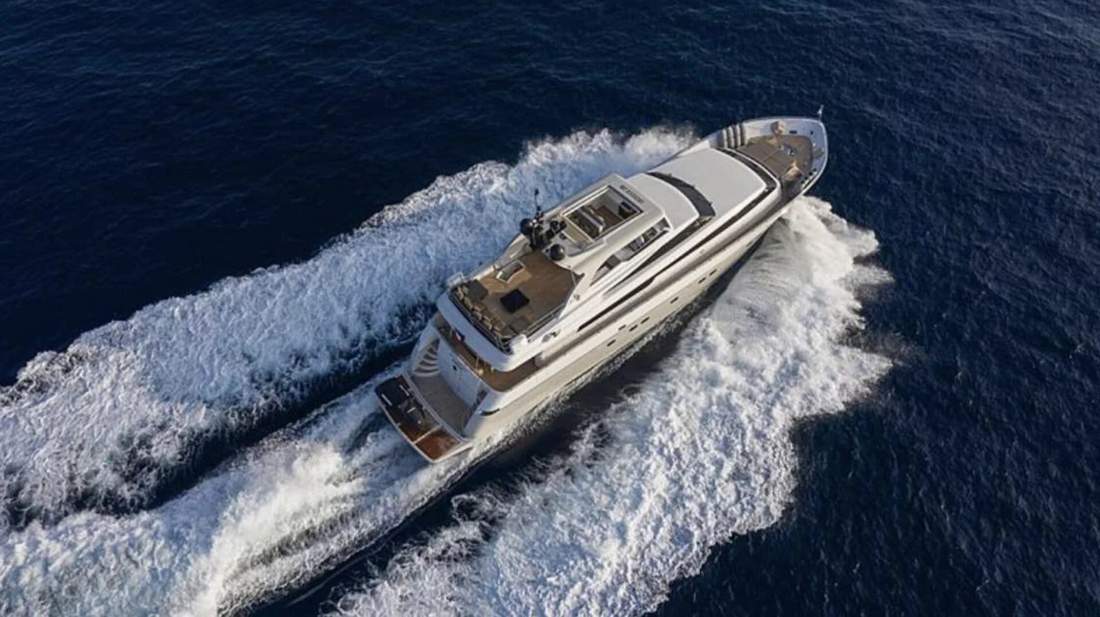 Sanlorenzo SL88, photo 6 location yacht Cannes