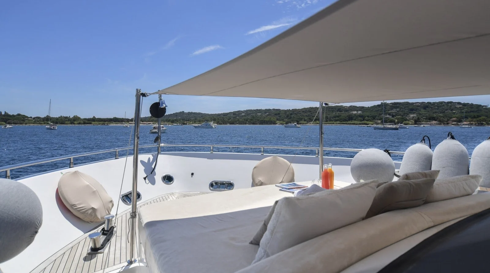 Sanlorenzo SL88, photo 10 location yacht Cannes