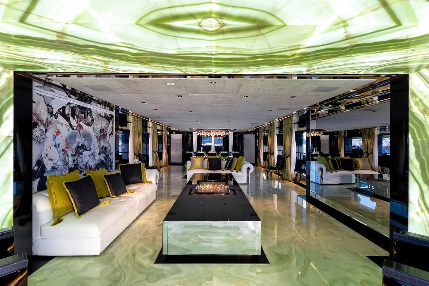 SARASTAR - photo 4 yacht charter Cannes