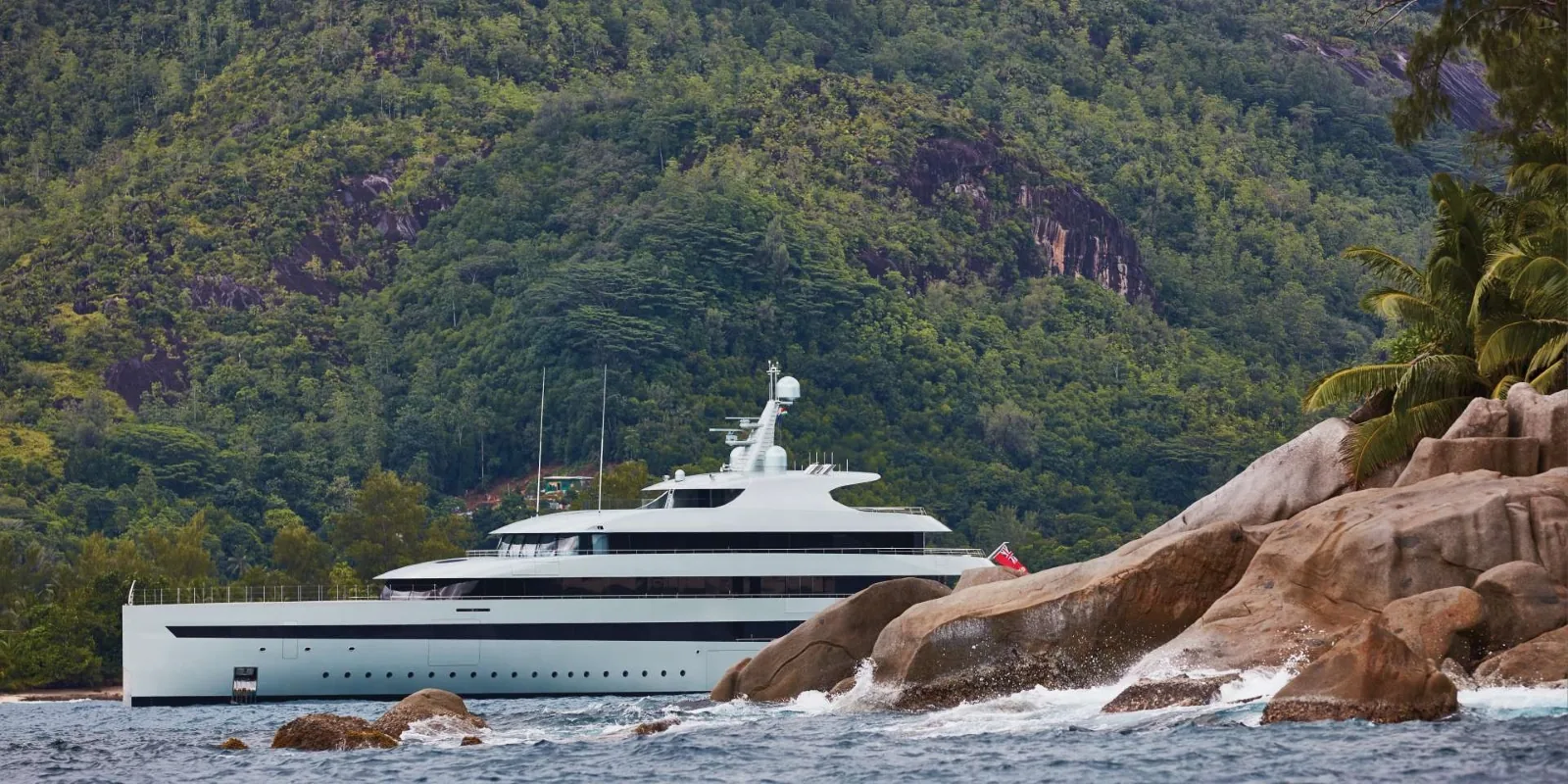 SAVANNAH - photo 2 yacht charter Cannes