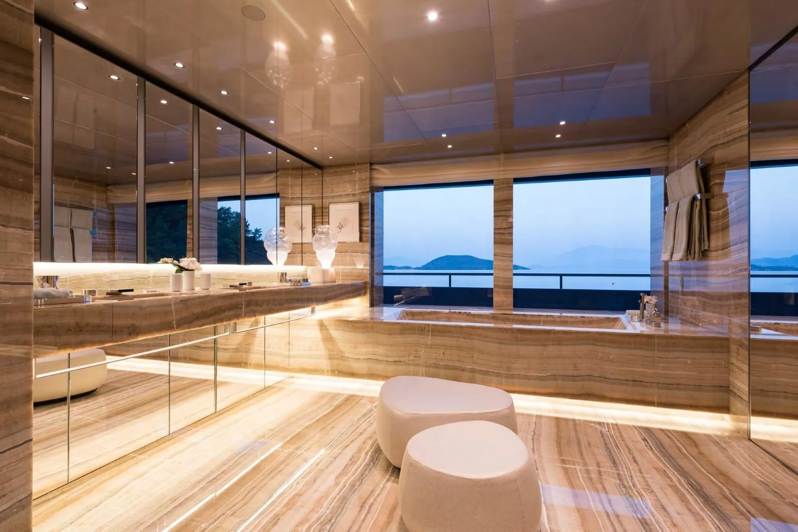 SAVANNAH - photo 34 yacht charter Cannes