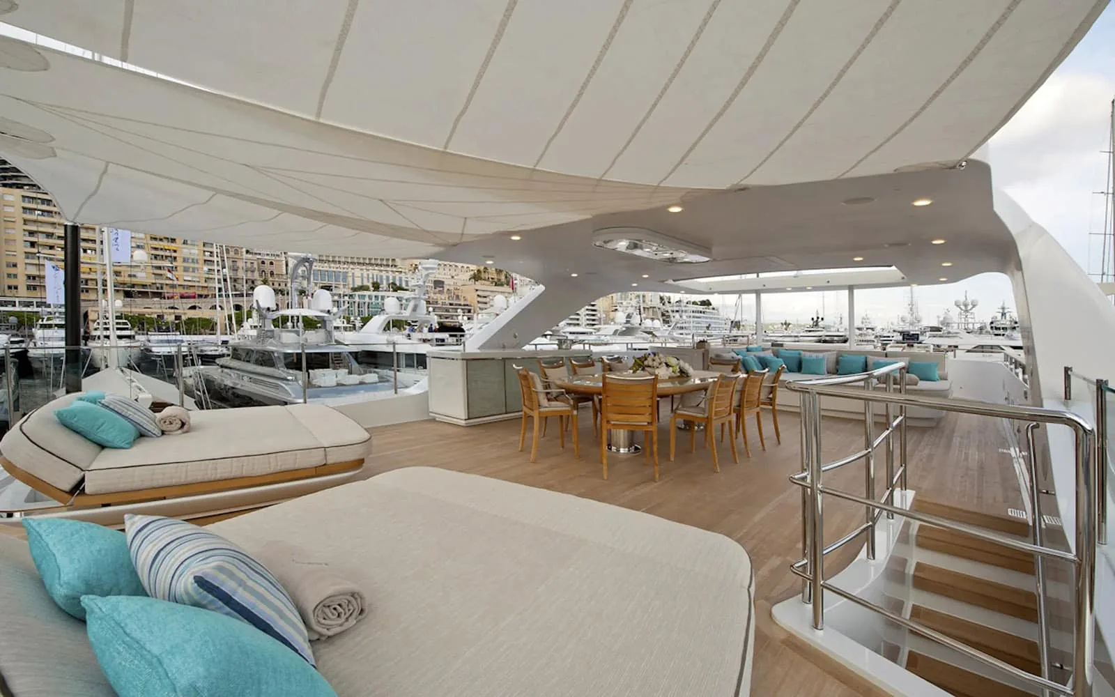 SCORPION - photo 7 yacht charter Cannes