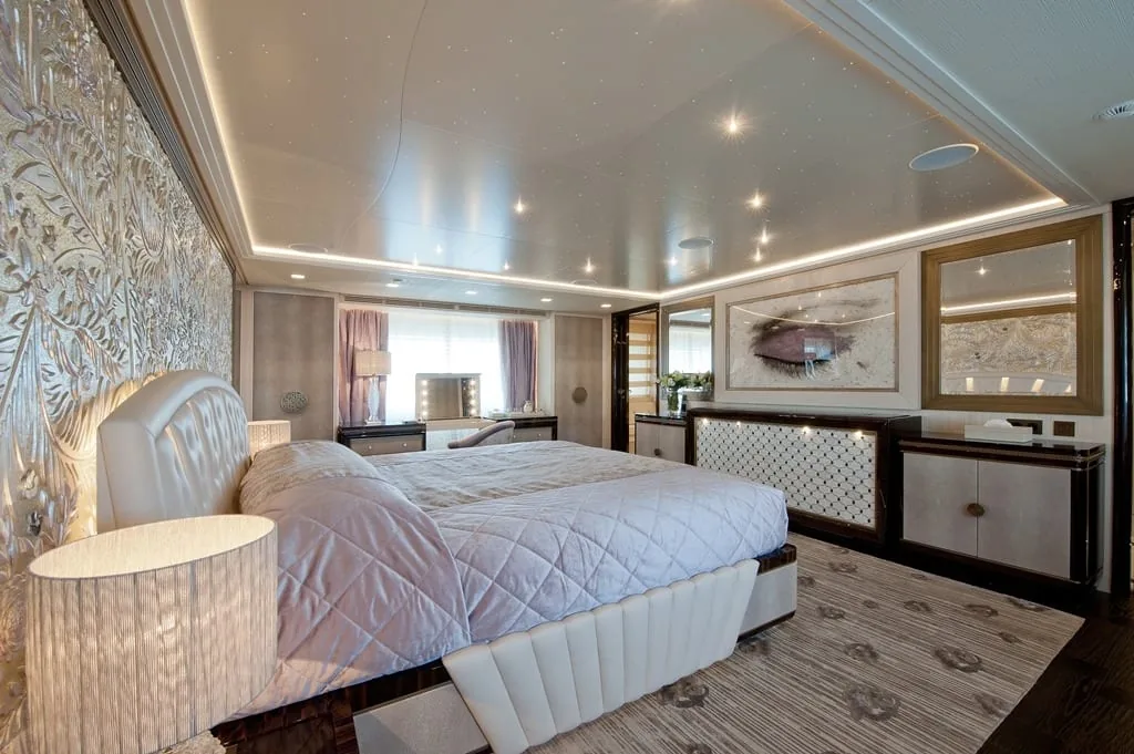 SCORPION - photo 17 yacht charter Cannes