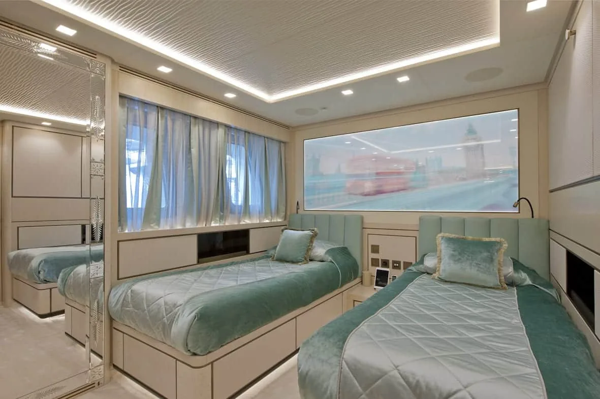 SCORPION - photo 26 yacht charter Cannes