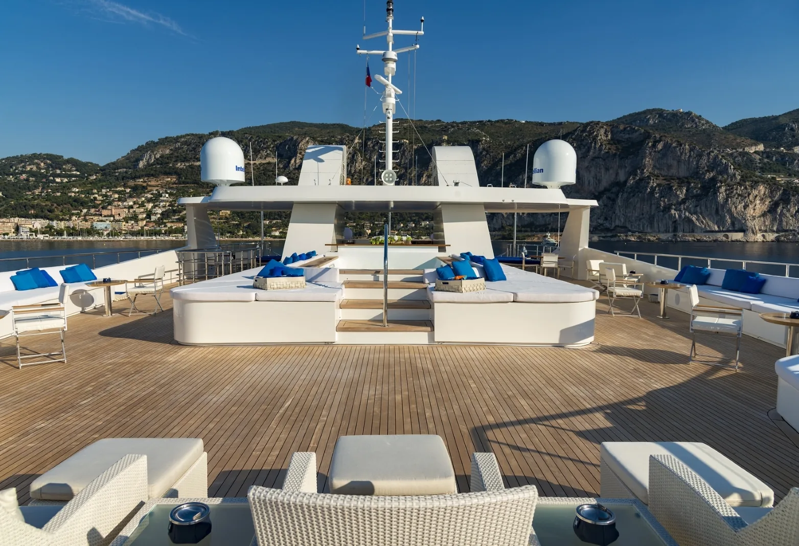 SERENITY - photo 9 yacht charter Cannes