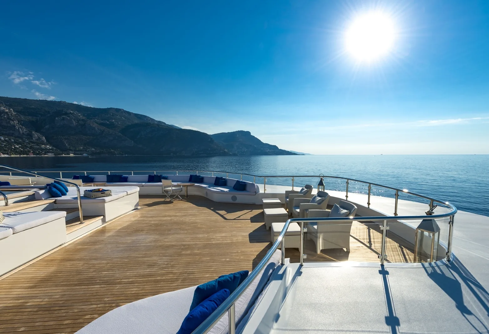 SERENITY - photo 11 yacht charter Cannes