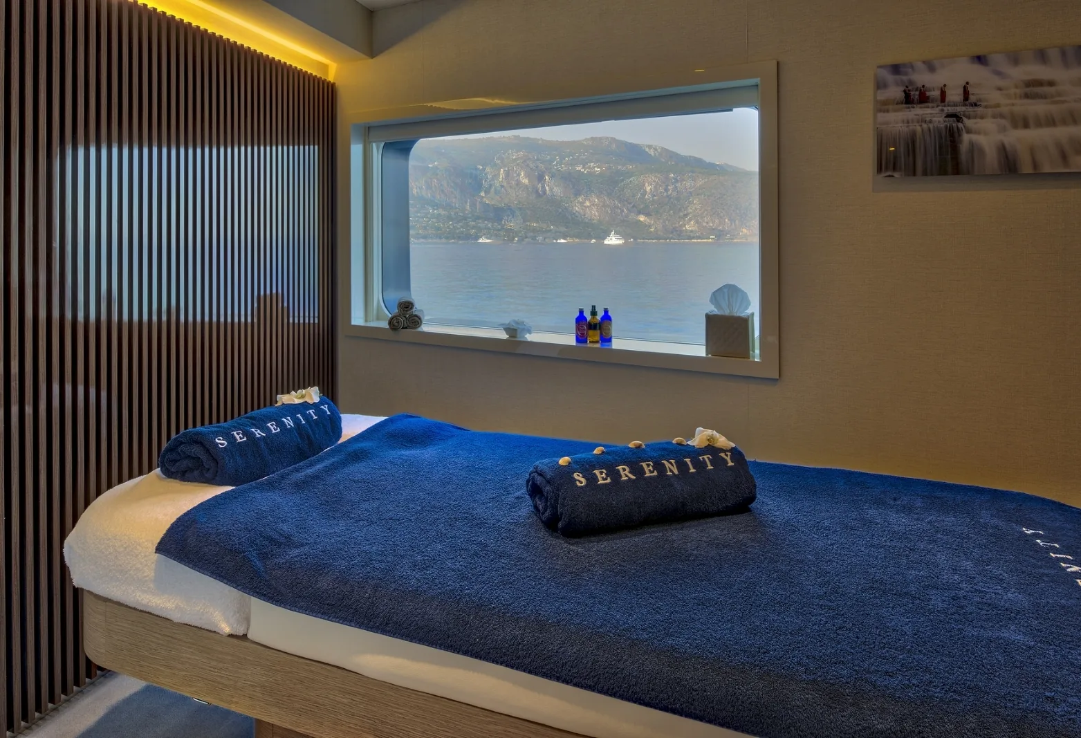 SERENITY - photo 19 yacht charter Cannes