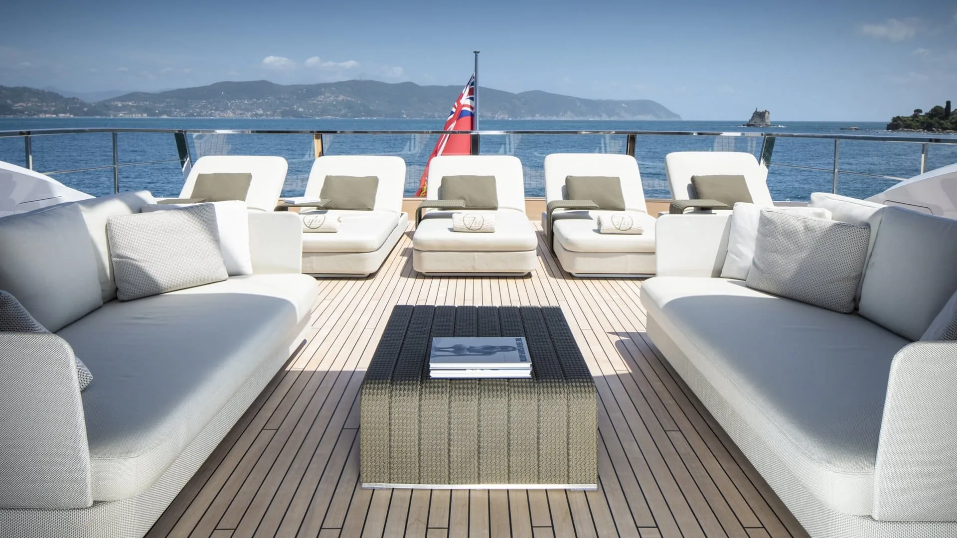 SEVEN SINS - photo 6 yacht charter Cannes