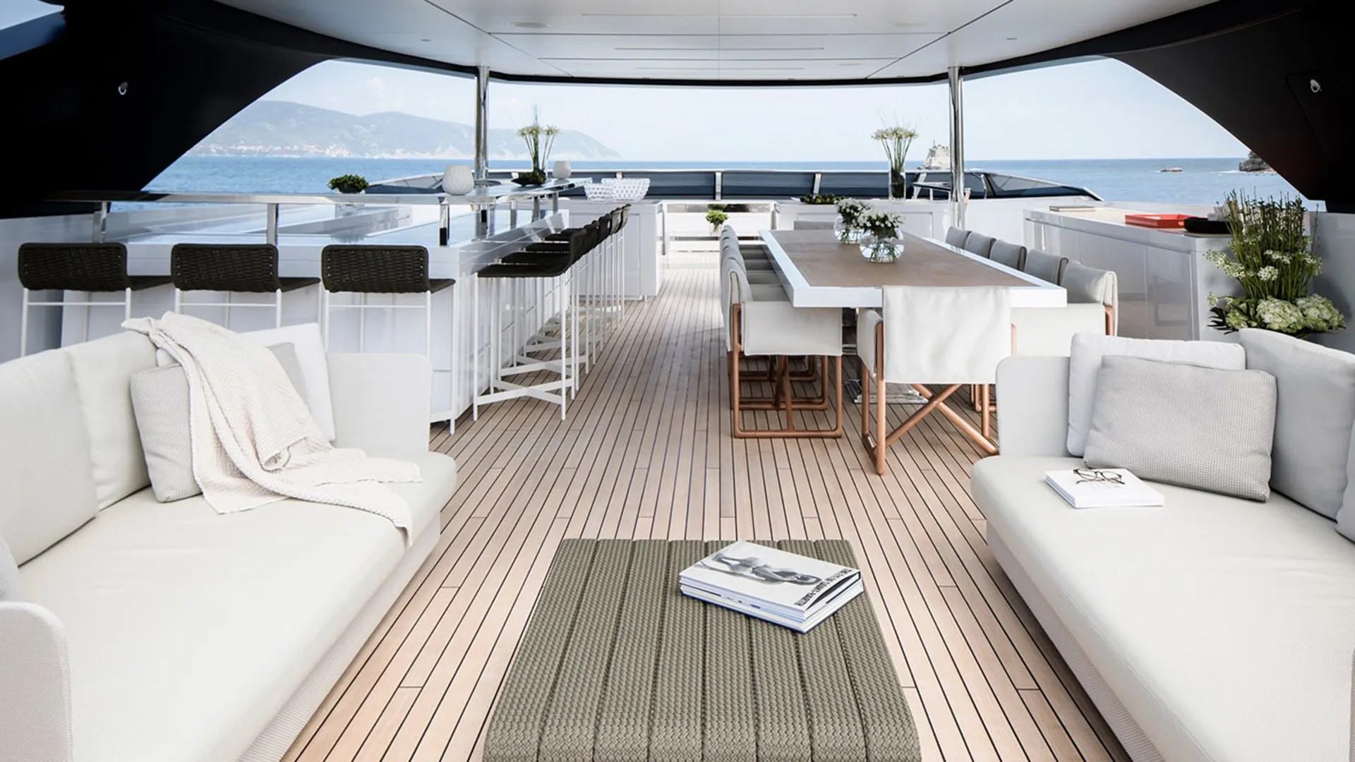 SEVEN SINS - photo 8 yacht charter Cannes