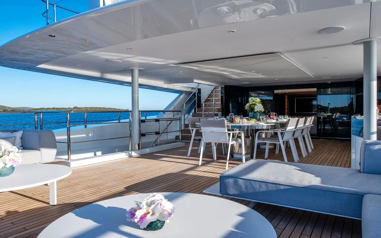 SILVER FOX - photo 8 yacht charter Cannes