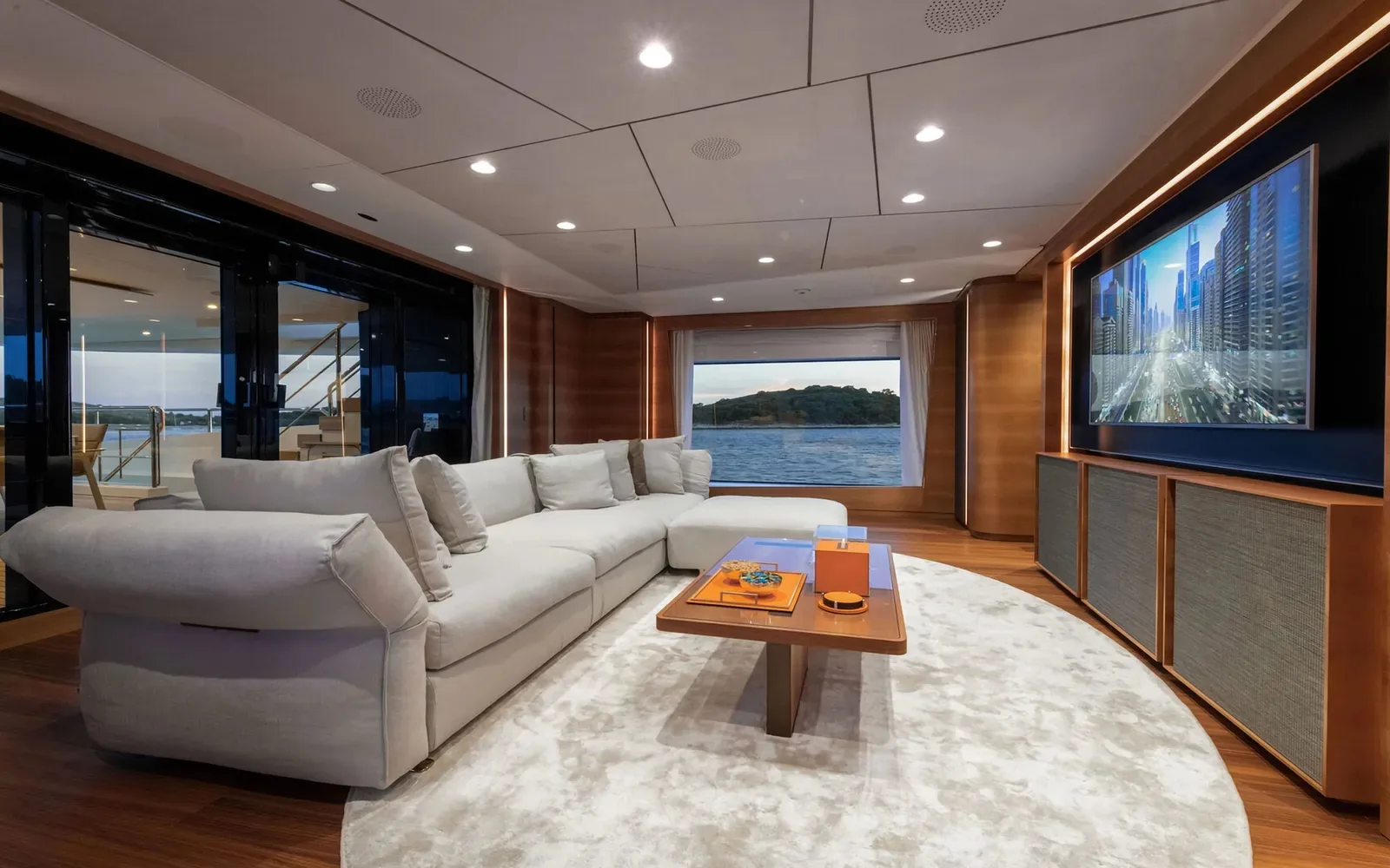 SILVER FOX - photo 22 yacht charter Cannes
