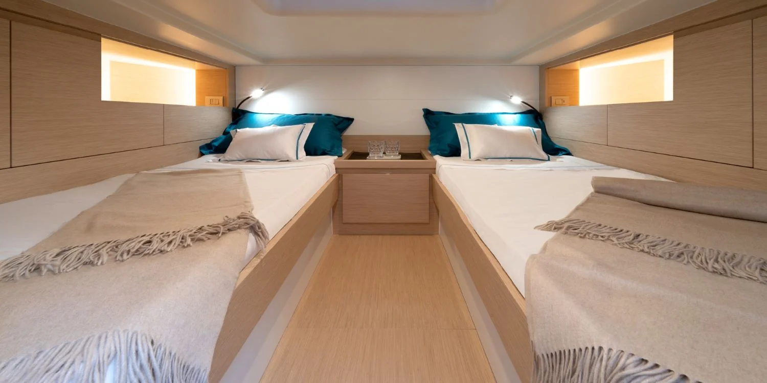 Solaris Power 40, photo 9 location yacht Cannes