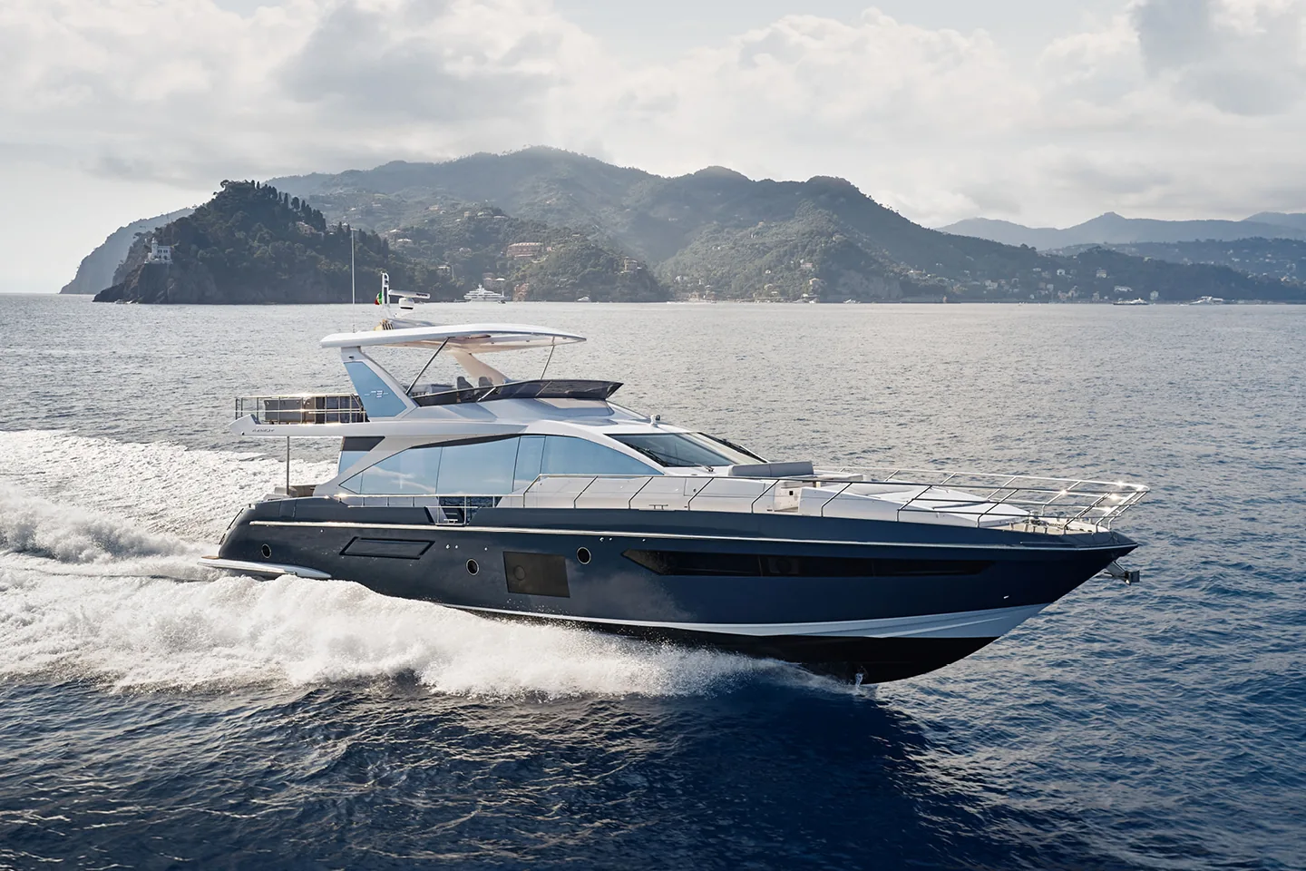 SOLSTICE - photo 2 yacht charter Cannes