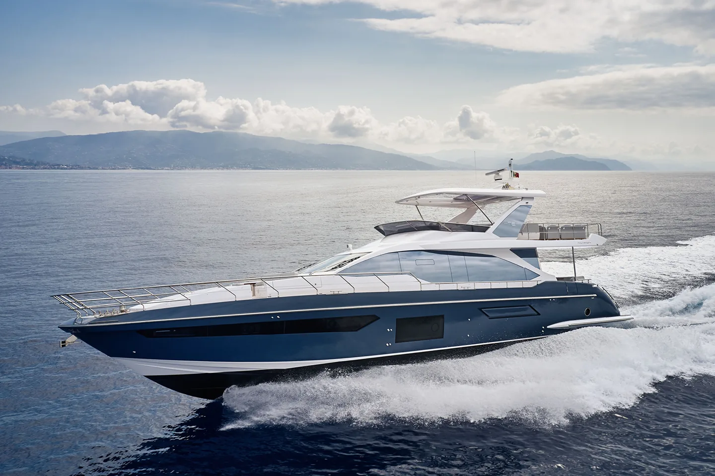 SOLSTICE - photo 3 yacht charter Cannes