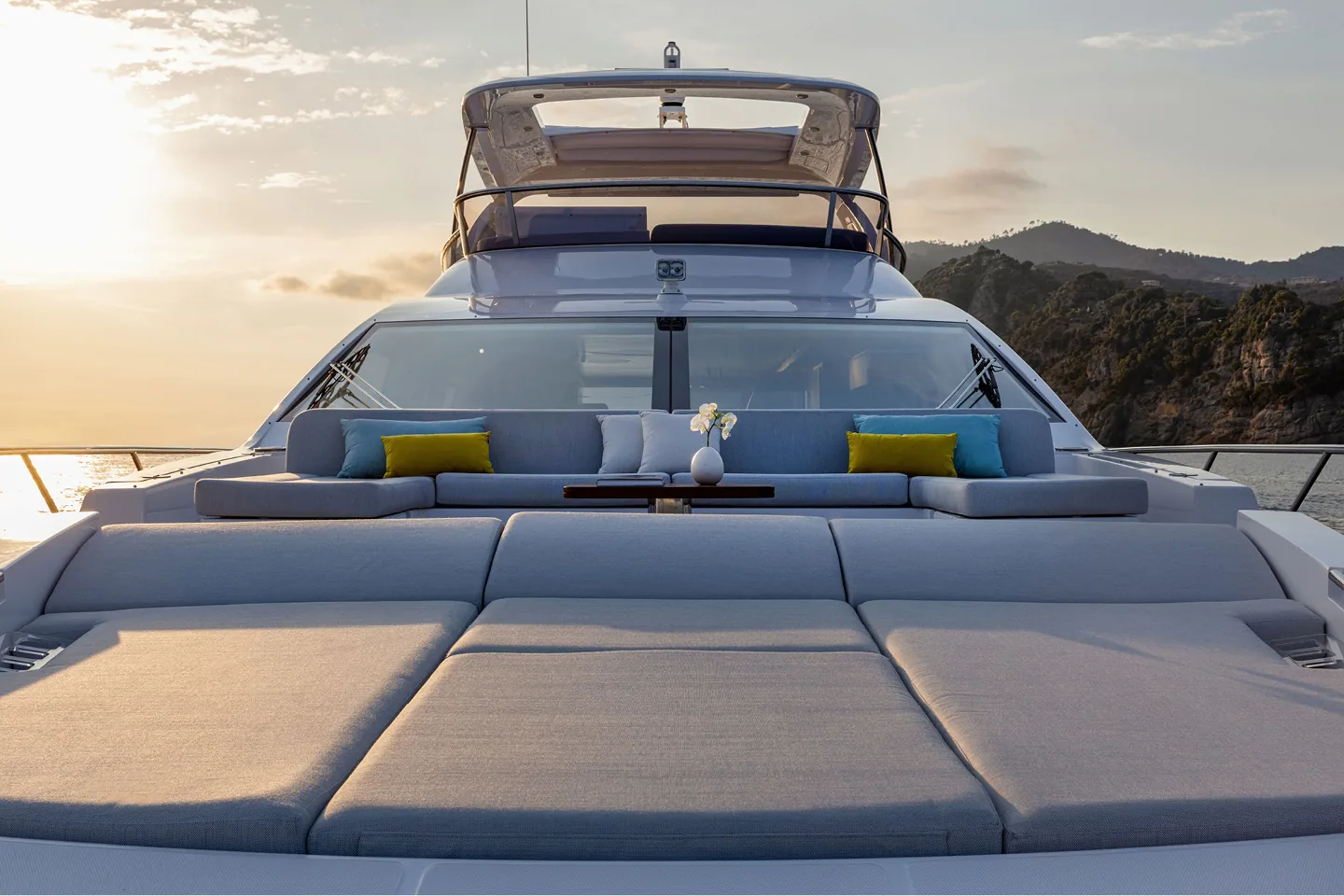 SOLSTICE - photo 8 yacht charter Cannes