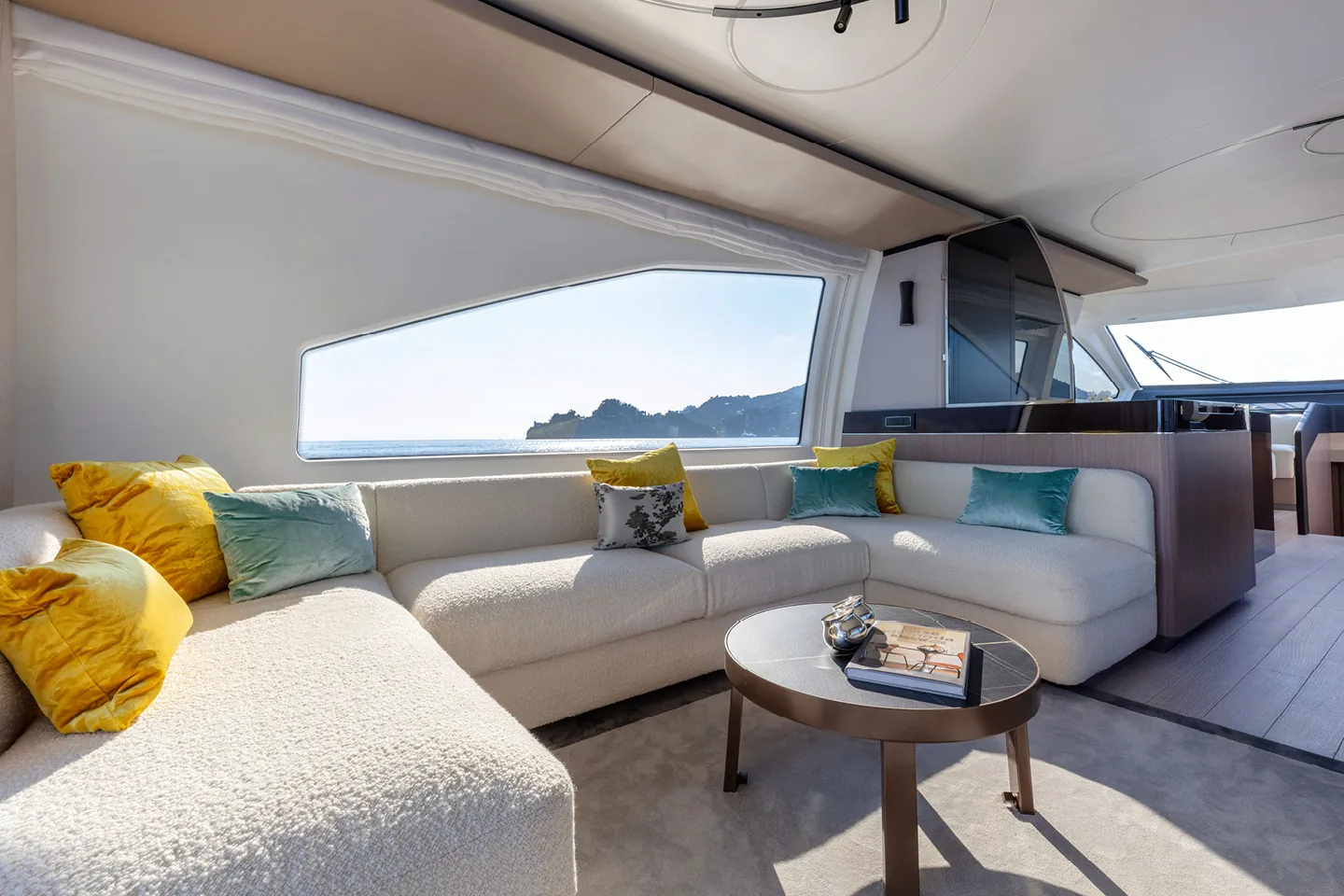 SOLSTICE - photo 22 yacht charter Cannes