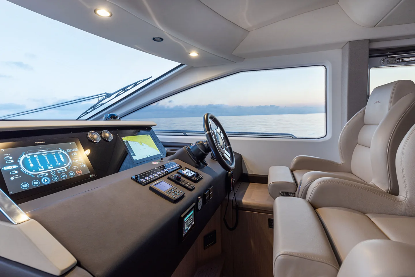 SOLSTICE - photo 25 yacht charter Cannes