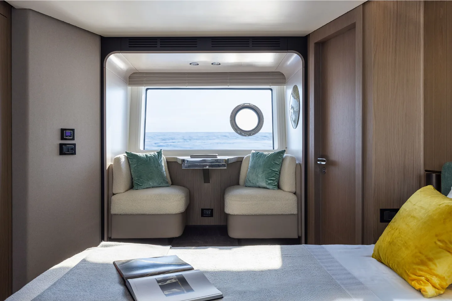 SOLSTICE - photo 28 yacht charter Cannes