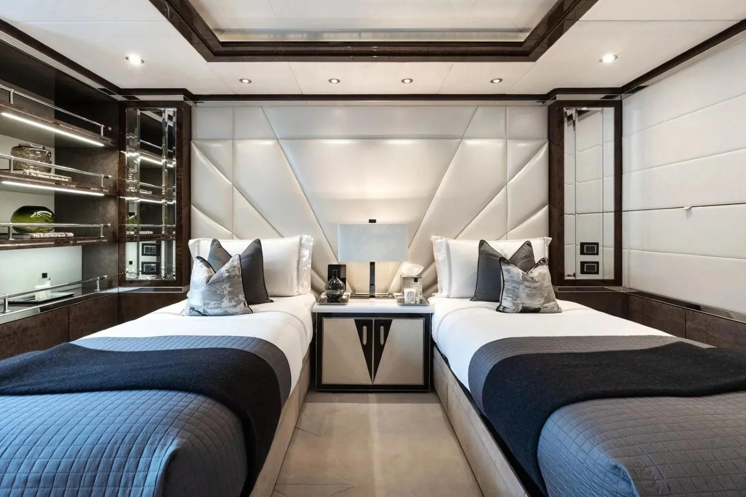SOUNDWAVE - photo 6 yacht charter Cannes