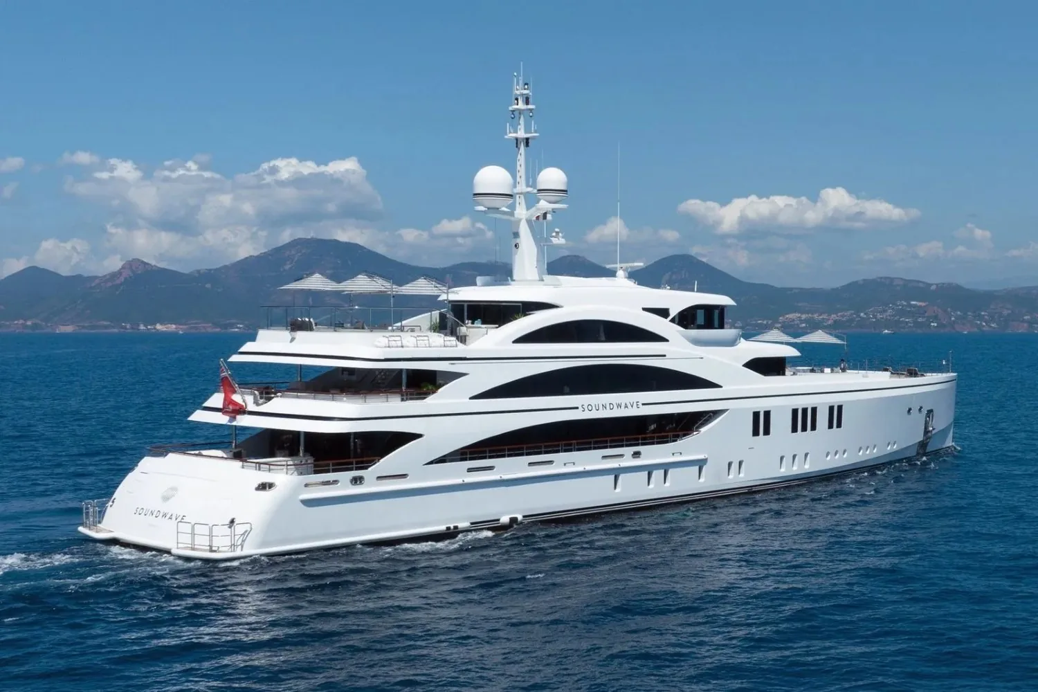 SOUNDWAVE - photo 20 yacht charter Cannes