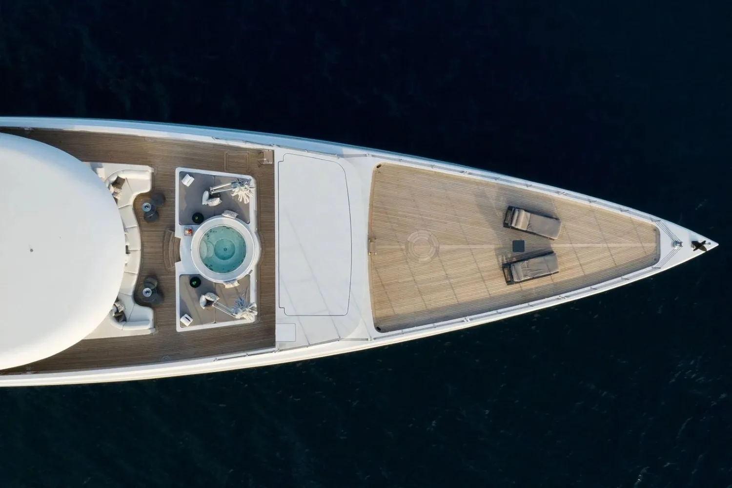 SOUNDWAVE - photo 23 yacht charter Cannes